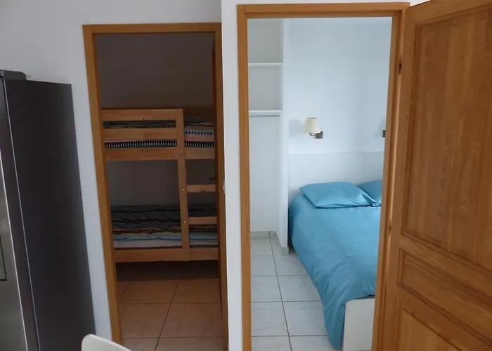 Apartment Face A La *